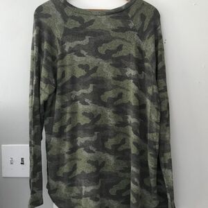 American Eagle Outfitters Soft & Sext Plush Green Top